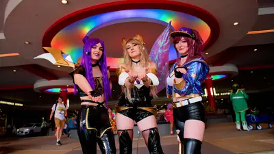 ALL OUT K/DA
@neoncosplays Kai’Sa
@idolgutz Ahri
@occultmage Akali